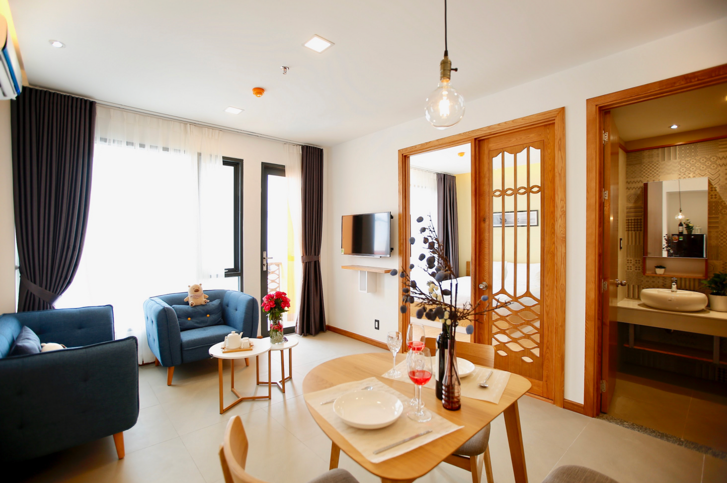 Phòng 503 - Balcony 2 Bedrooms